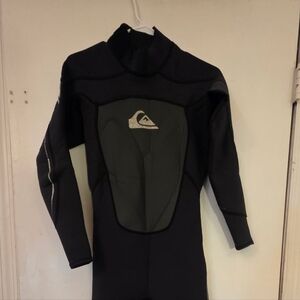 Quiksilver Adult Charcoal and Black One Piece Wetsuit